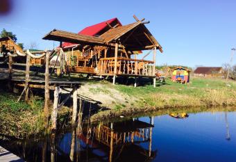 Verhnie Dubai has Balcony rooms