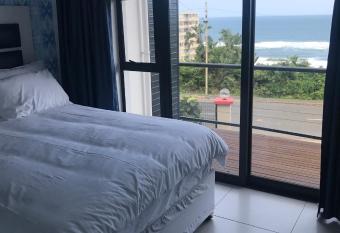 Toti Oasis Holiday Apartments has Balcony rooms