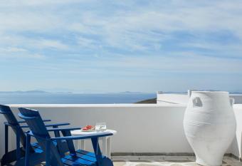 Mr. and Mrs. White Tinos allows 18 year olds to book a room