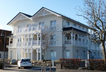 Villa Ocean Time has Balcony rooms