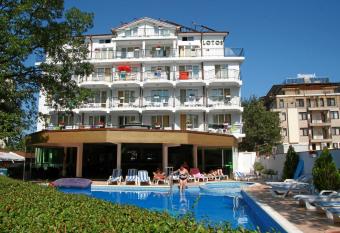 Hotel Lotos has Balcony rooms