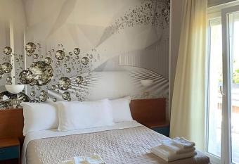 Hotel President has Balcony rooms