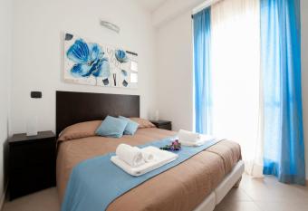 B&B La Casetta allows 18 year olds to book a room