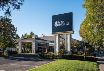 Hotel Indigo Napa Valley By IHG allows 18 year olds to book a room