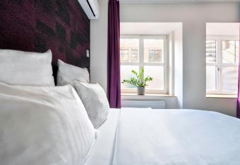 Design Hotel Wiegand allows 18 year olds to book a room