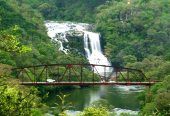 Parque da Cachoeira allows 18 year olds to book a room