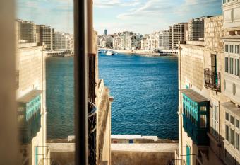 19 ROOMS allows 18 year olds to book a room