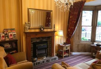 Clayhanger Guest House allows 18 year olds to book a room