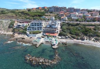 Hotel Esperia has Balcony rooms