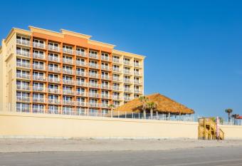 Hampton Inn Daytona Beach/Beachfront has Balcony rooms