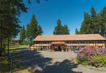 Ocean Resort allows 18 year olds to book a room