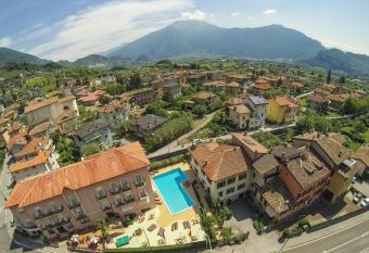 Hotel Alberello has Balcony rooms