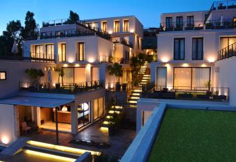 Ilo Rojo San Miguel de Allende Curamoria Collection allows 18 year olds to book a room