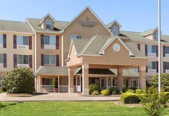 Garner Hotel Paducah West By IHG allows 18 year olds to book a room