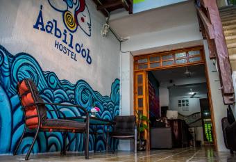Hostel   abilo'ob allows 18 year olds to book a room