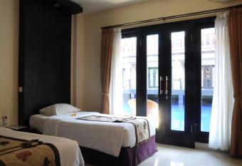 Taman Tirta Ayu Pool and Mansion has Balcony rooms