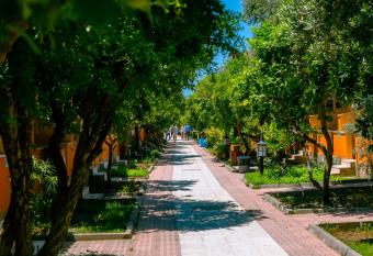 Ozlem Garden Hotel has Balcony rooms