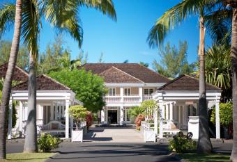 LUX* Saint Gilles Resort has Balcony rooms