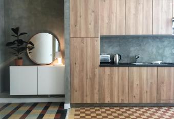 Your Home in Marseille*** allows 18 year olds to book a room