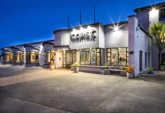 Coast Rosslare Strand allows 18 year olds to book a room