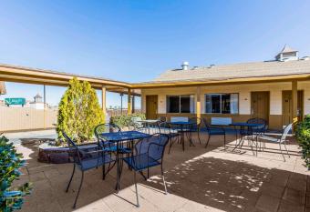 Rodeway Inn Kingman Route 66 has Smoking rooms