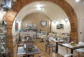 Bed & Breakfasts Conte Perollo has Balcony rooms