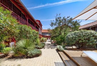 Hotel de La Plage has Balcony rooms