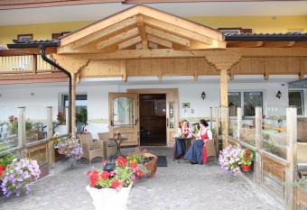 Hotel Zanon has Balcony rooms