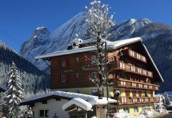Fedaia Joy B&B has Balcony rooms