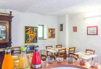 Casa Del Noce has Balcony rooms