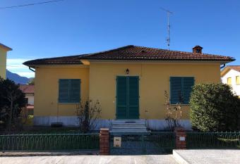 Zi  Rosa has Smoking rooms