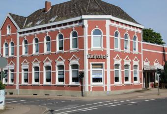 Hotel Kaiserhof allows 18 year olds to book a room