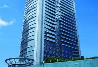 Yihe Hotel Ouzhuang allows 18 year olds to book a room