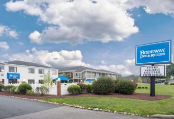 Rodeway Inn & Suites - Rehoboth Beach has Smoking/Balcony rooms