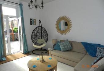 Troon Beachcombers allows 18 year olds to book a room