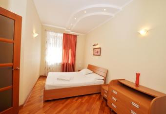 DayFlat Apartments Golden Gate Area allows 18 year olds to book a room