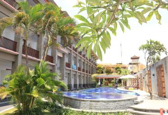 Grand Sinar Indah has Balcony rooms