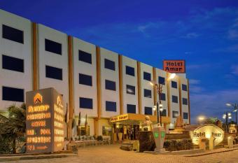 Hotel Amar allows 18 year olds to book a room