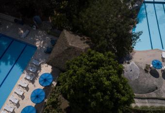 Rio Escondido has Balcony rooms