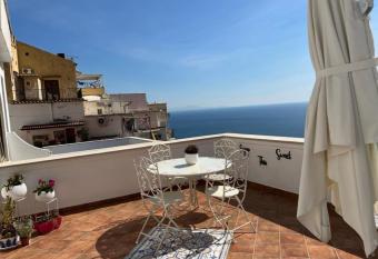 Casa Carola has Balcony rooms
