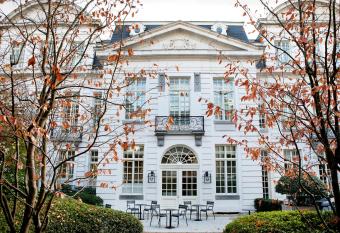 Pillows Grand Boutique Hotel Reylof Ghent allows 18 year olds to book a room