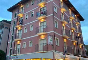Hotel Rosa Caorle has Balcony rooms