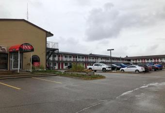 Red Deer Inn & Suites allows 18 year olds to book a room
