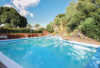 Villa Rama has Balcony rooms