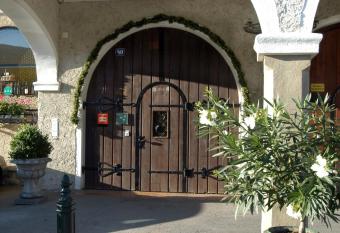 Weingut-Pension Stockingerhof has Balcony rooms