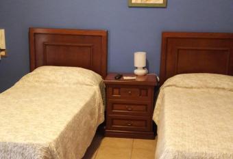 La Villa Del Patrizio allows 18 year olds to book a room
