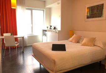 Residence Montempo Lyon Cite Internationale allows 18 year olds to book a room