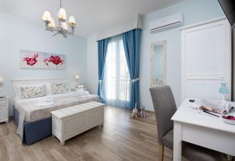 A Casa Di... Aurora 2 has Balcony rooms