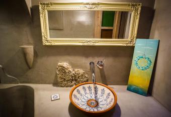 Rodi has Balcony rooms