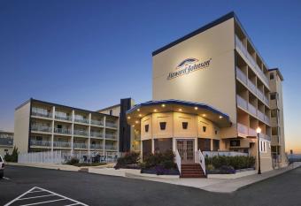 Howard Johnson by Wyndham Ocean City Oceanfront has Balcony rooms